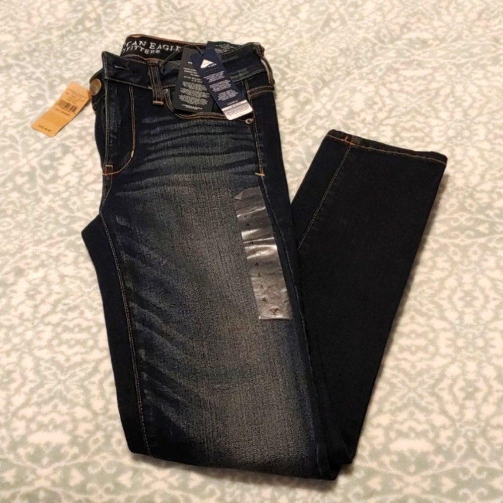 NWT American Eagle Skinny Jeans